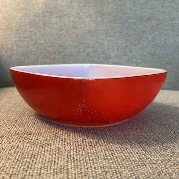Vintage Pyrex 1.5 Quart Ovenware Red - Picture 2 of 11